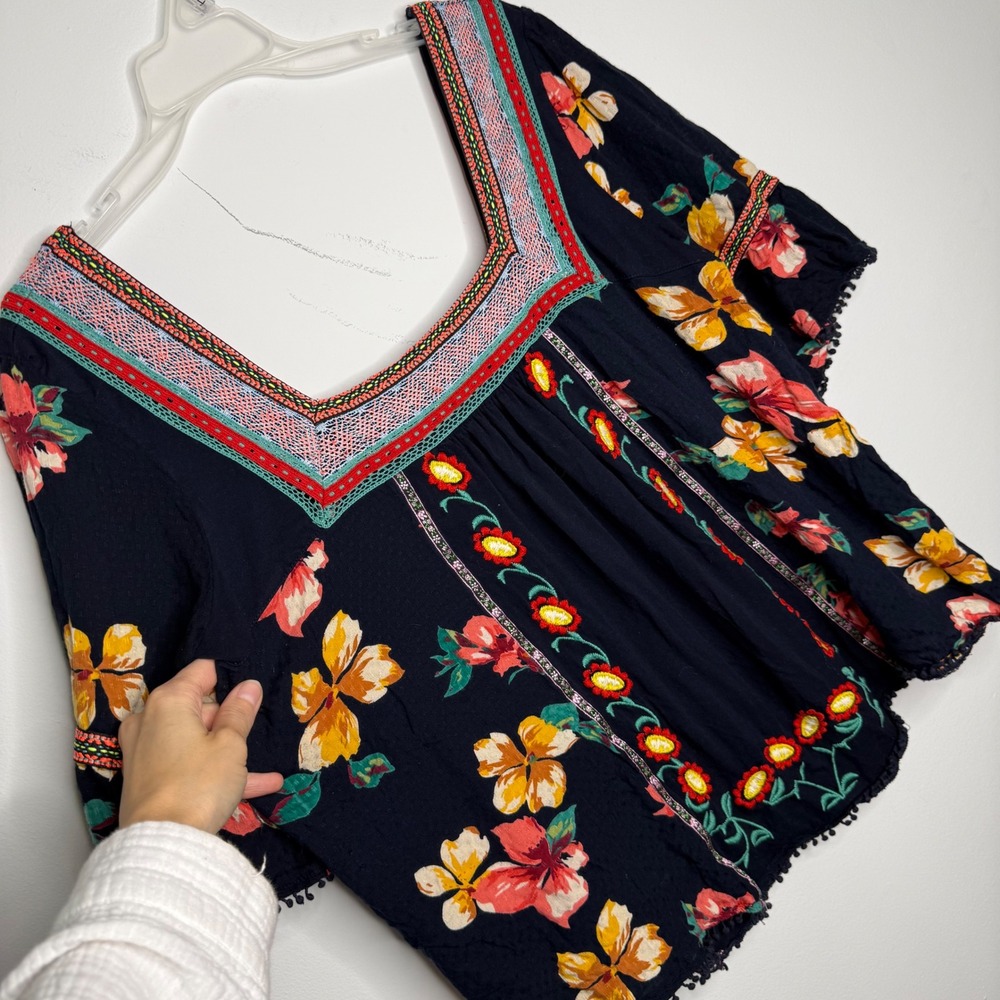 H16 Anthropologie Dakota Floral Embroidered Boho Square Neck Pom Pom Trim Navy L - Picture 5 of 7